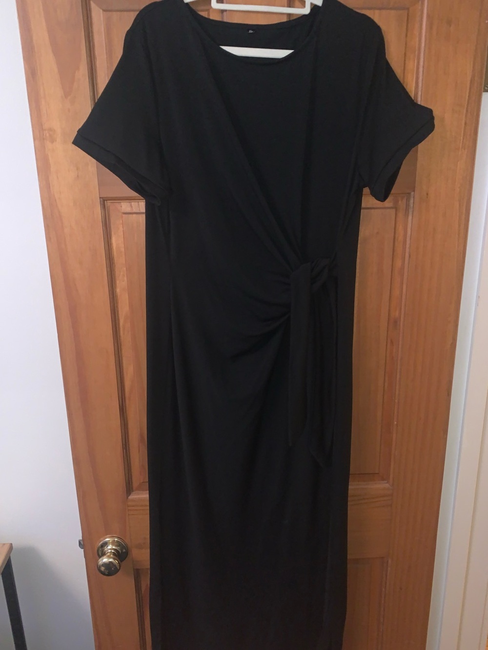 ‼️SUMMER SALE ‼️ Black Tie-Waist Midi Dress - Women's Classic
